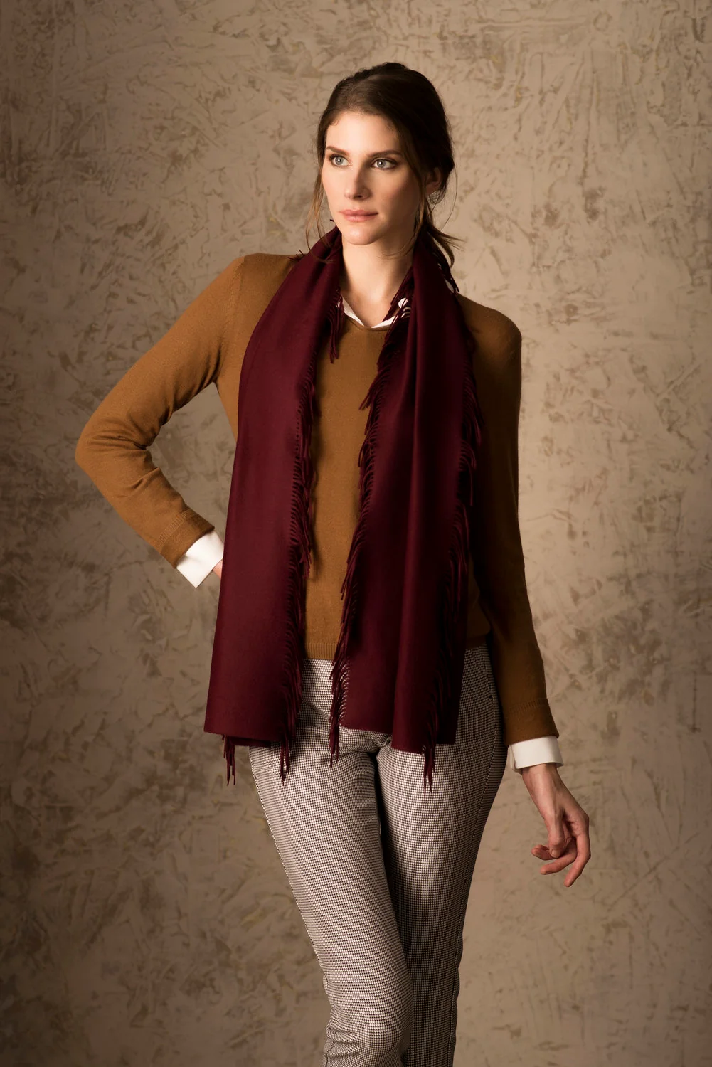 100% Vicuña Scarf - Horizontal Fringes - Image 7