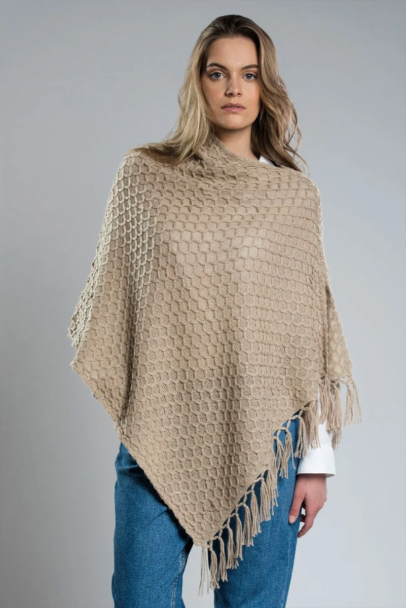 Ananda 100% Baby Llama Poncho - Image 16
