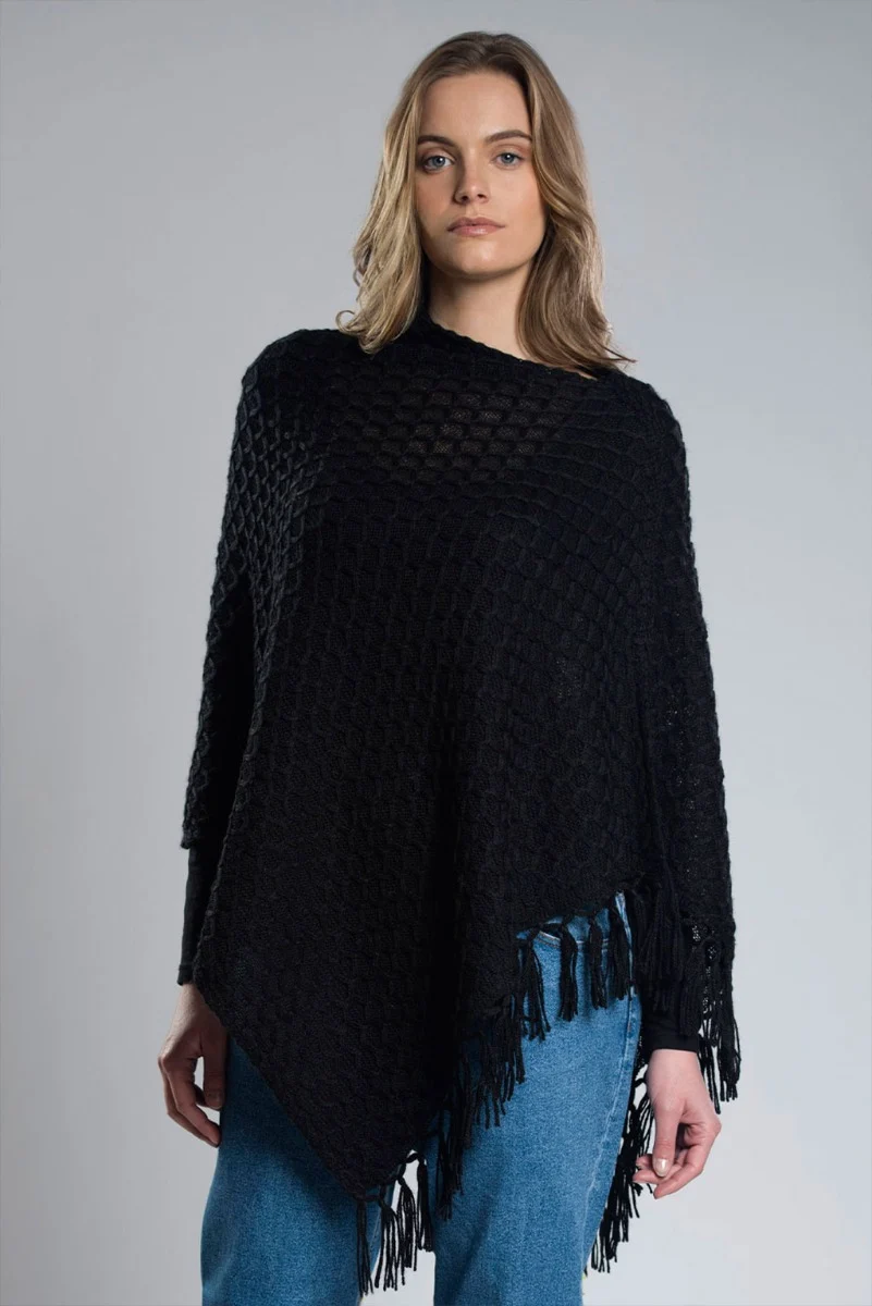 Ananda 100% Baby Llama Poncho - Image 17