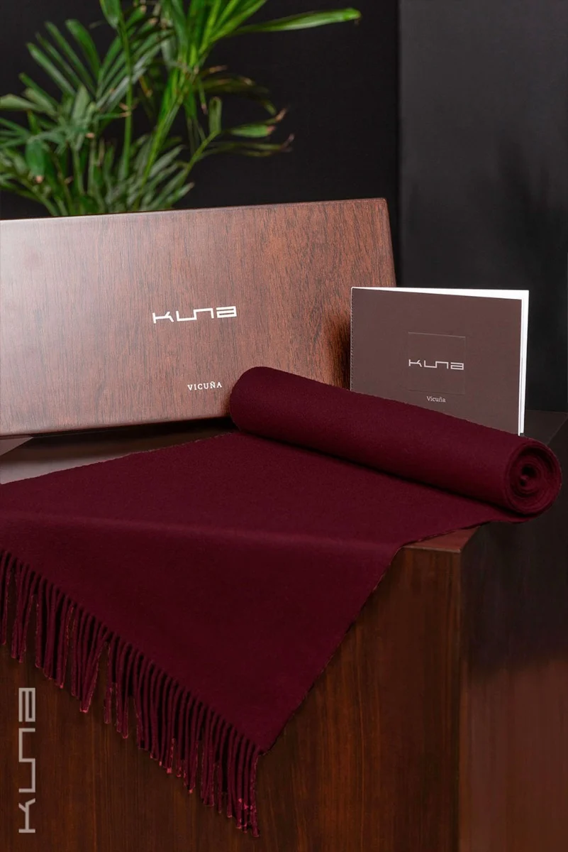Basel 100% Vicuña Scarf - Image 15