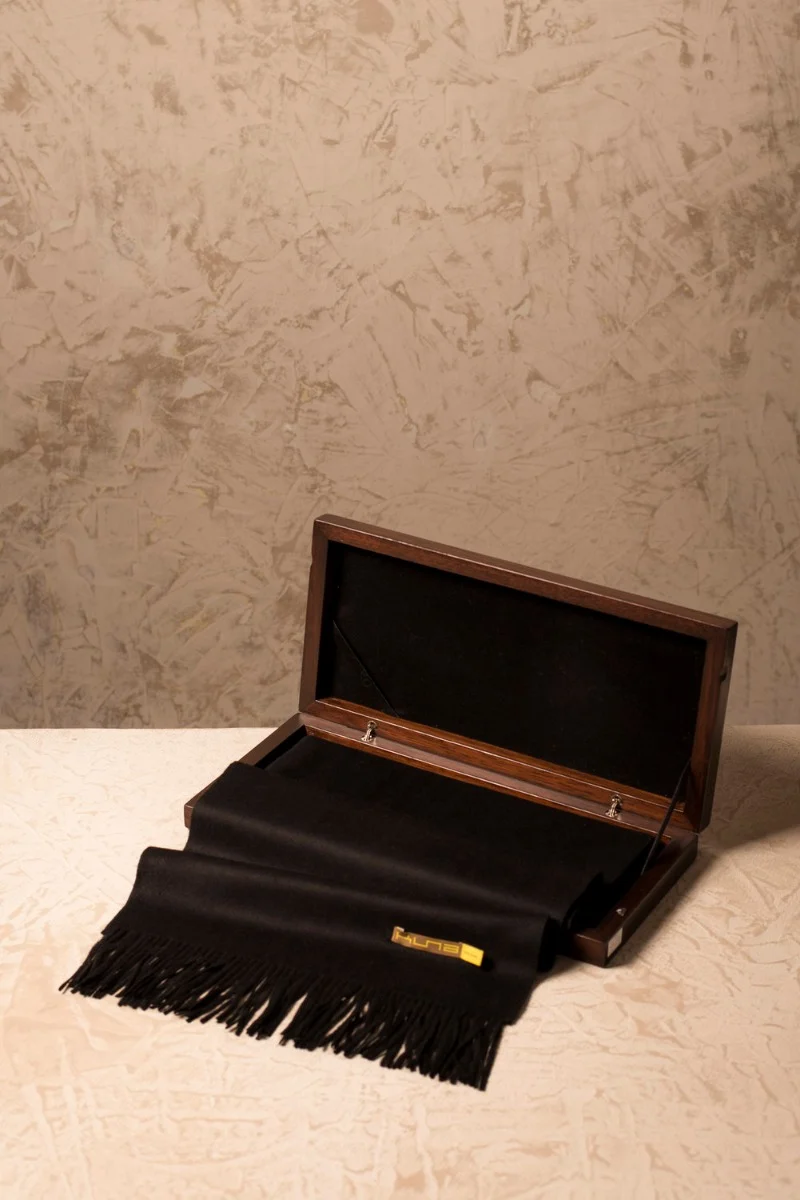 Basel 100% Vicuña Scarf - Image 25