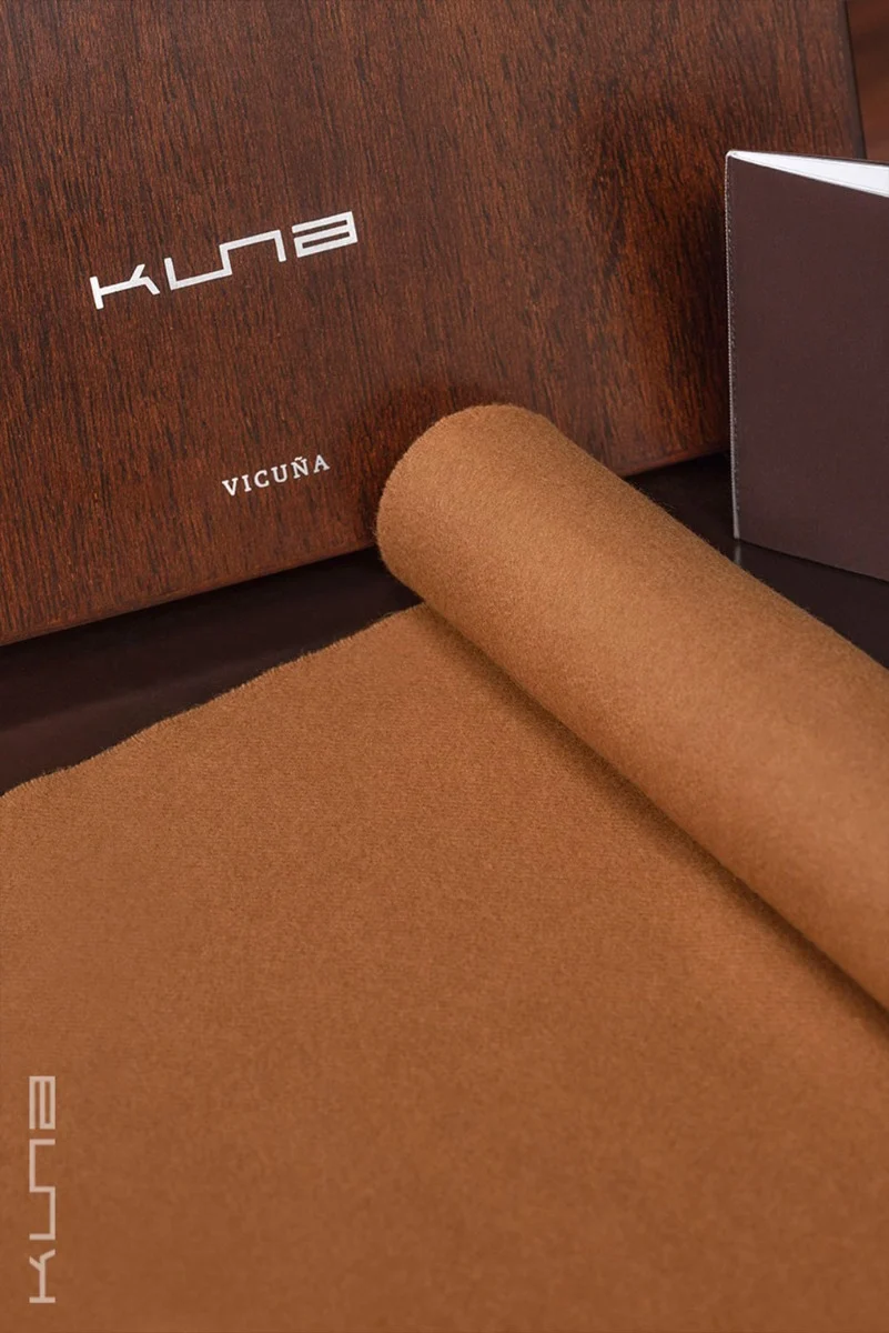 Basel 100% Vicuña Scarf - Image 4