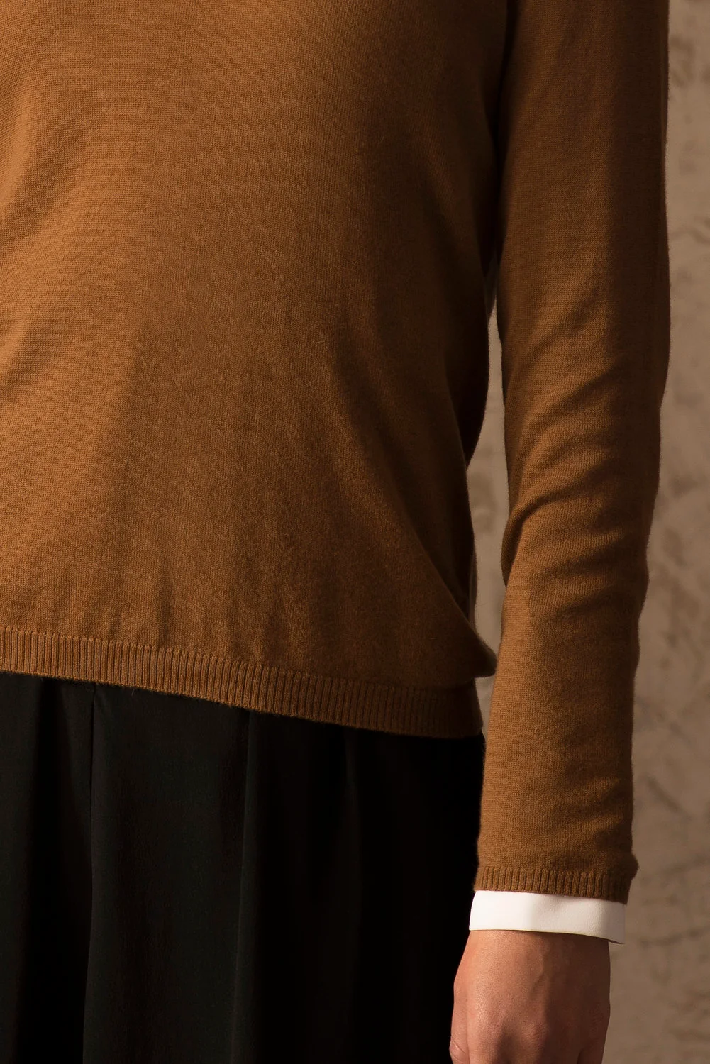 Belen 100% Vicuña Sweater - Image 4