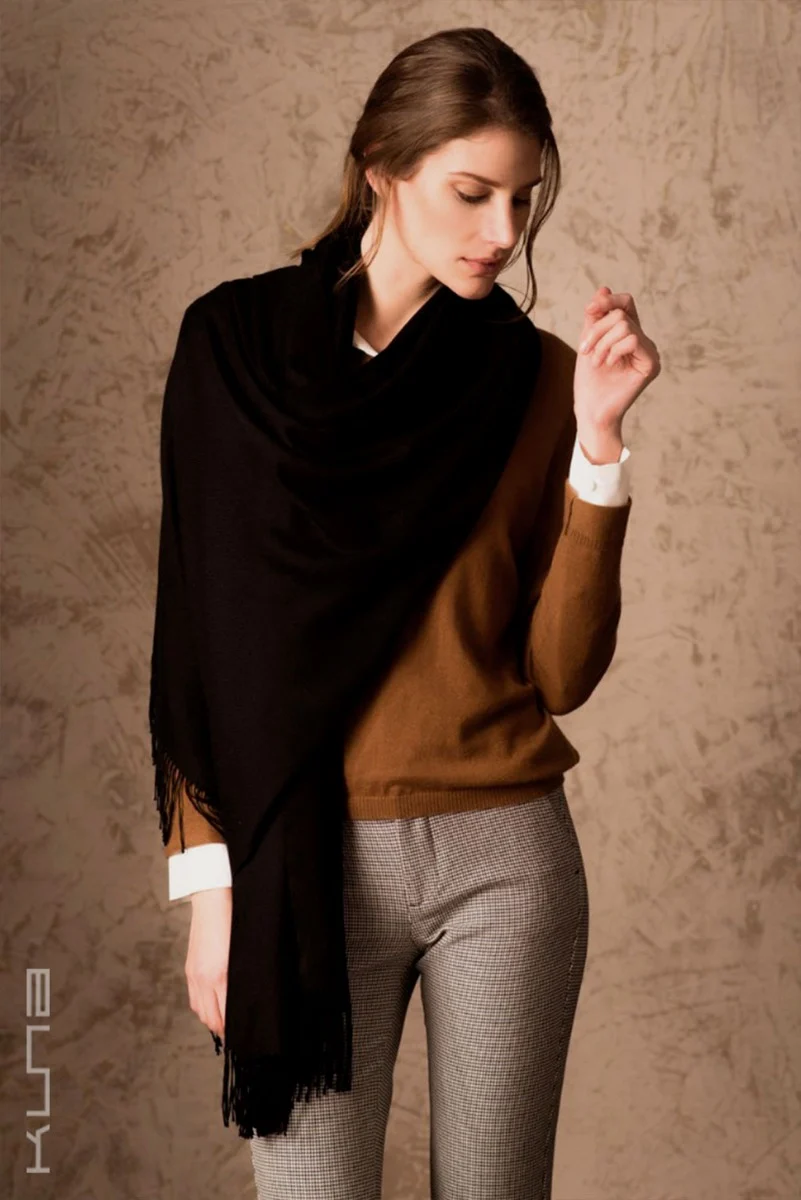 Bellinzona 100% Vicuña Shawl - Image 4