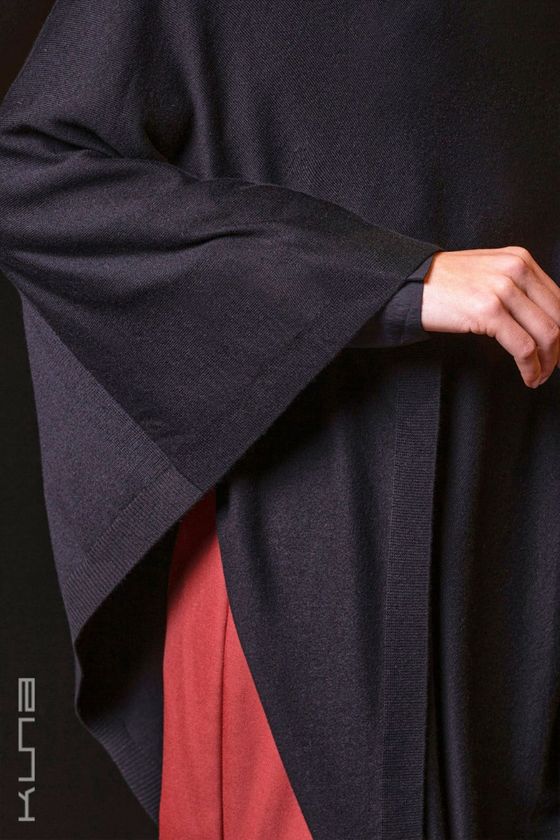 Beryl 100% Vicuña Poncho - Image 4