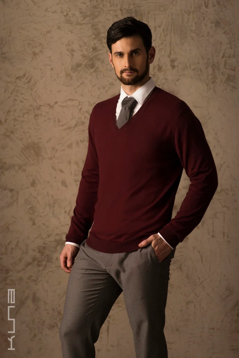 Brian 100% Vicuña Sweater - Image 9