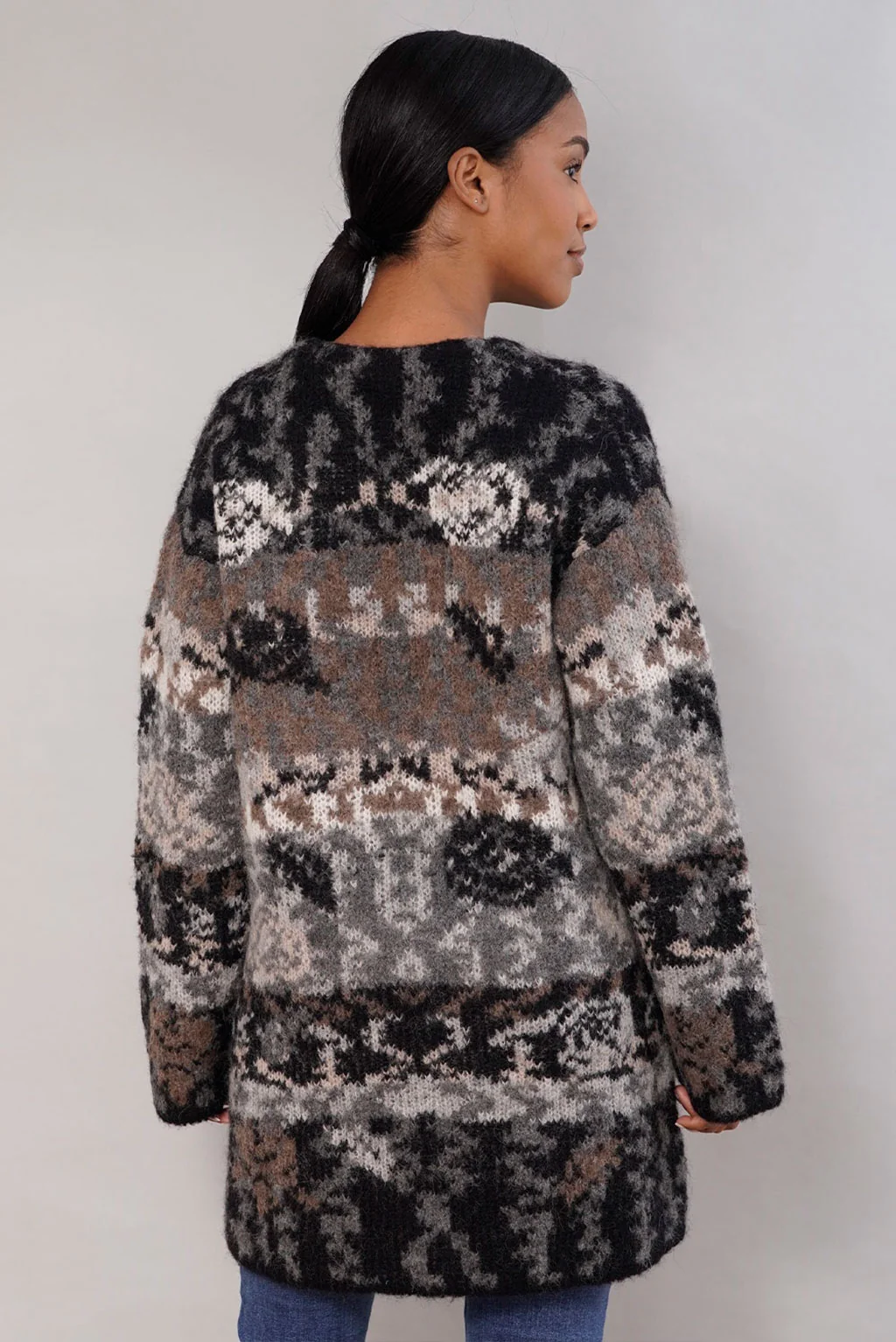 Caraveli Alpaca Cardigan - Image 3
