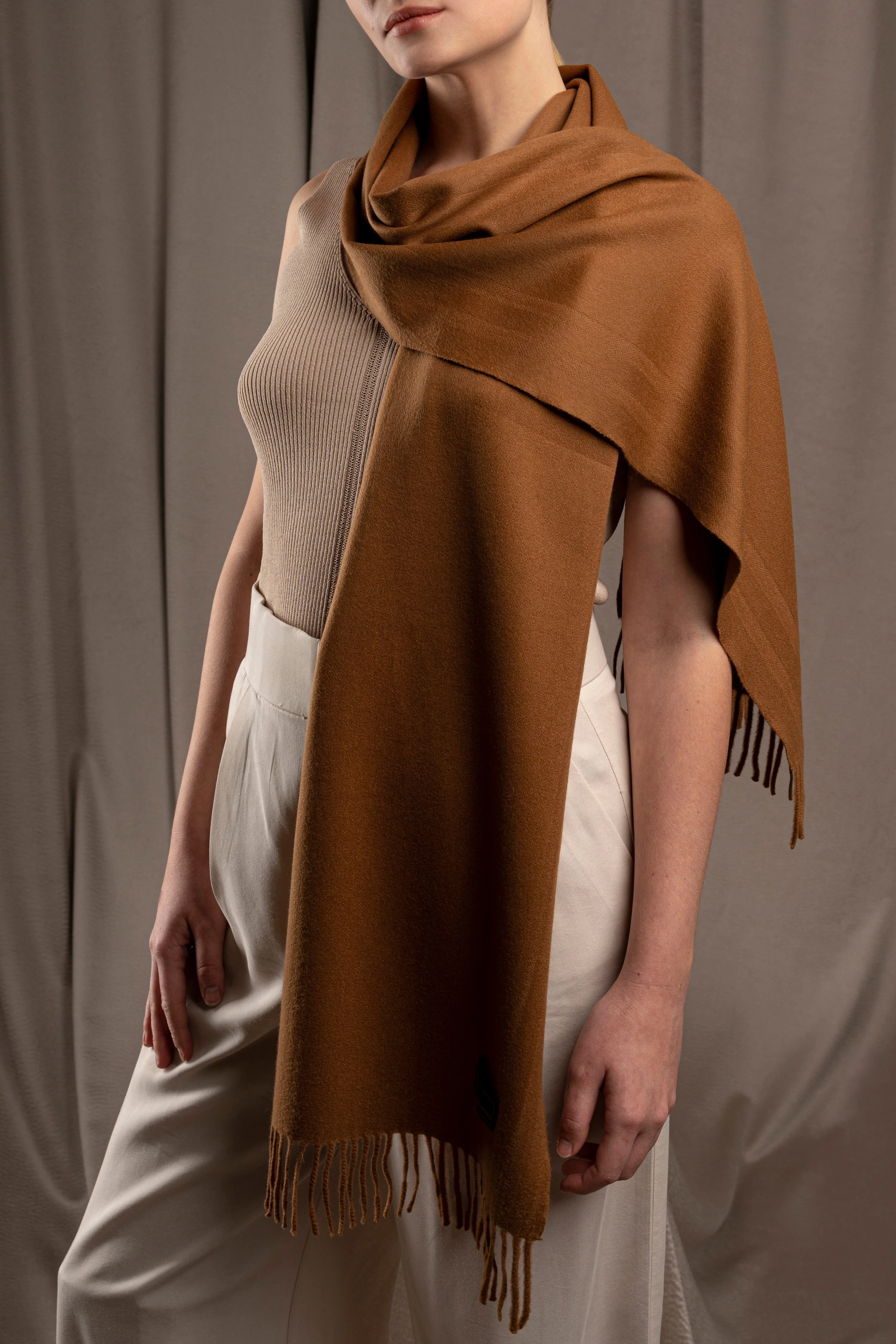 Carouge 100% Vicuña Scarf - Image 6