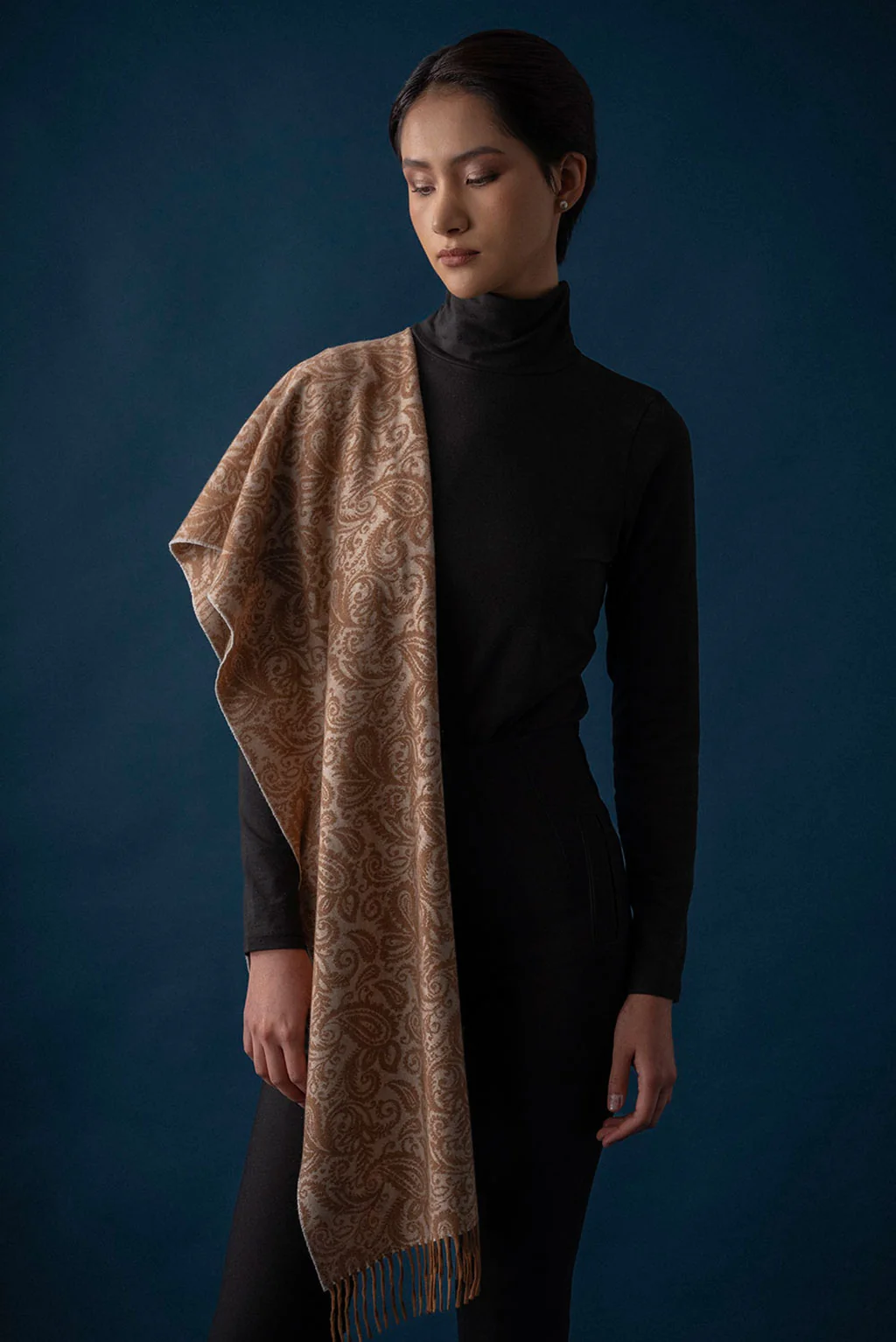 Coppet Jacquard Vicuña & Cashmere Scarf - Image 2
