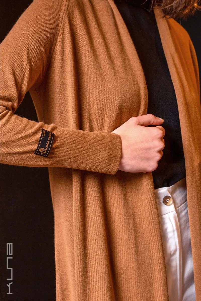 Kaysa Vicuña Sweater Cardigan - Image 5