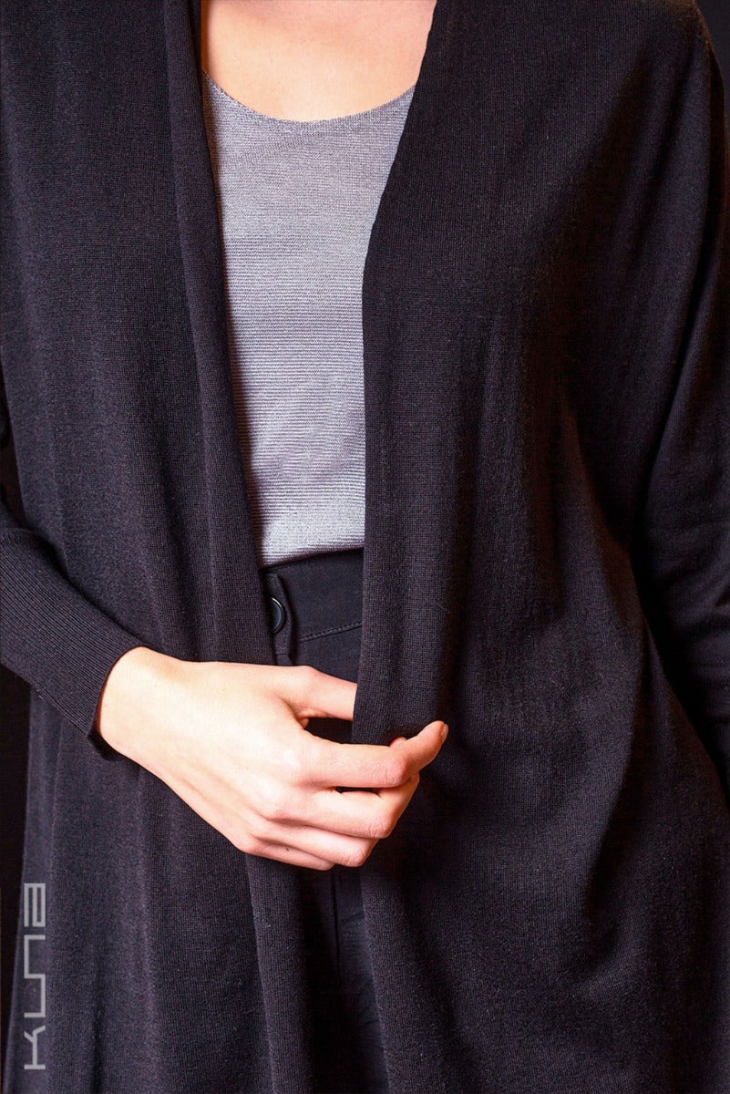Kaysa Vicuña Sweater Cardigan - Image 9
