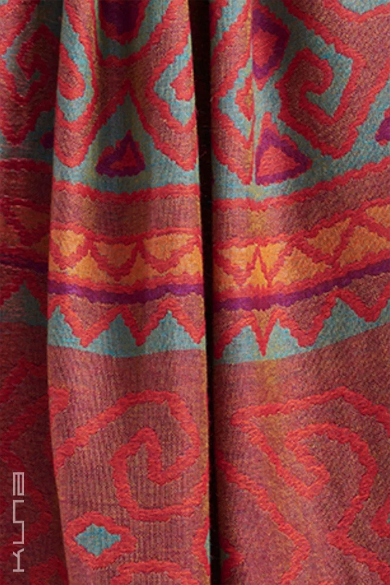 Petirojo Baby Alpaca and Silk Shawl - Image 6