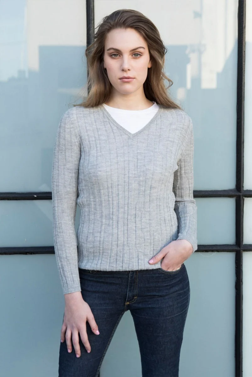 Quella V-neck Llama Sweater - Image 2