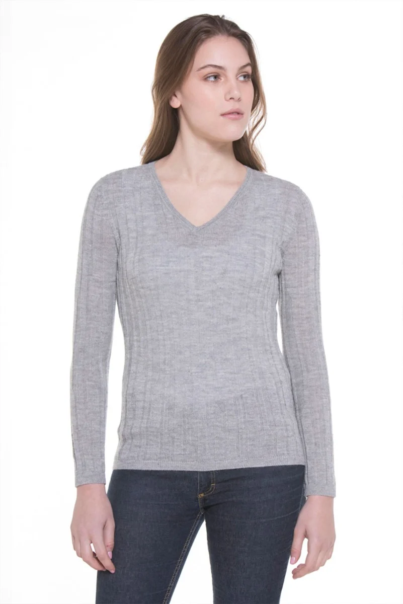 Quella V-neck Llama Sweater - Image 3