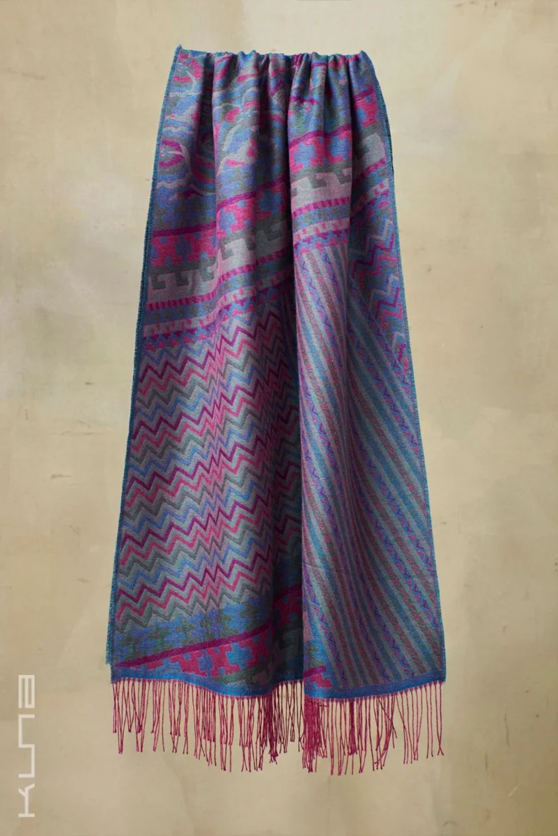 Templo Baby Alpaca and Silk Shawl - Image 4