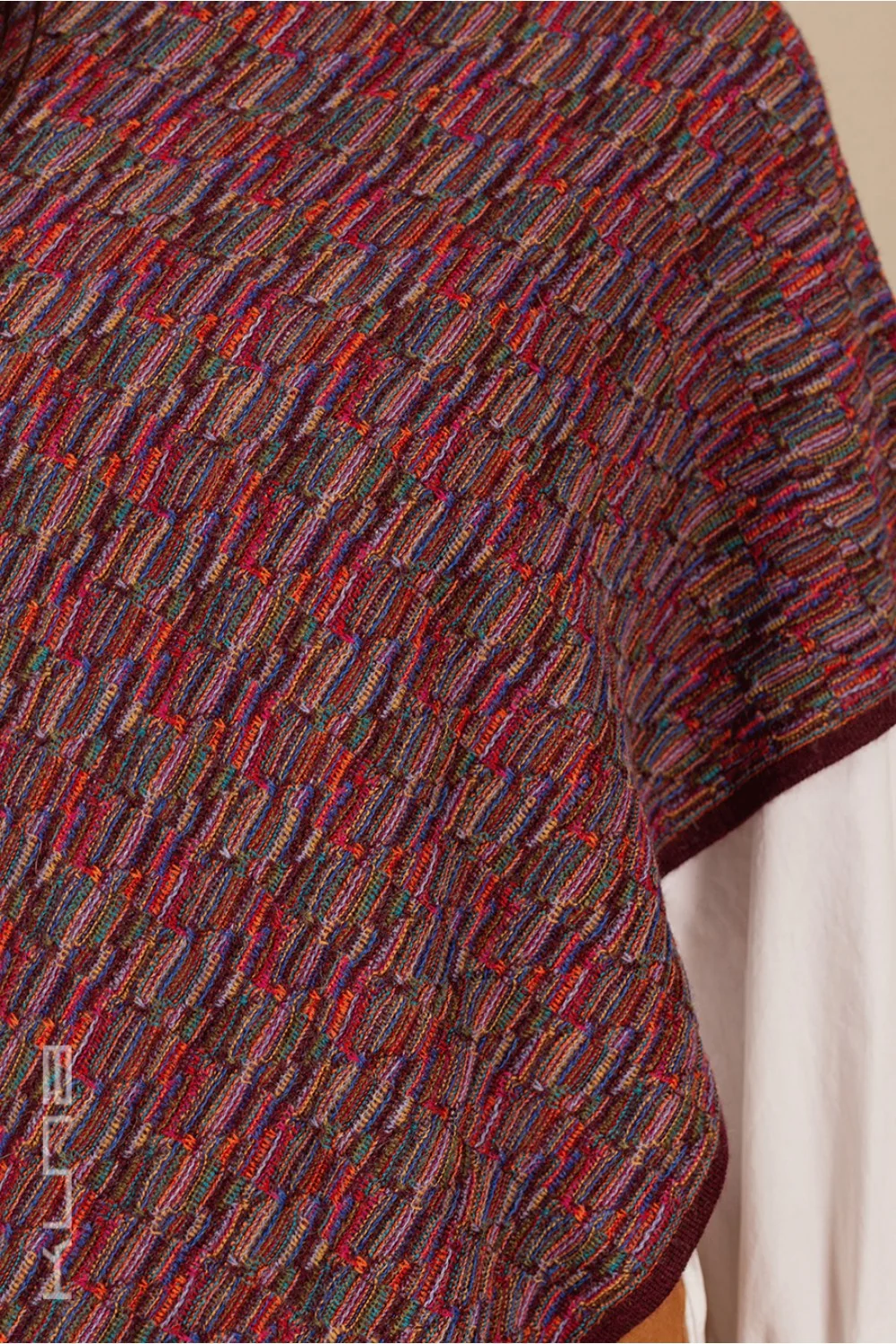 Ucrania Baby Alpaca Poncho - Image 4